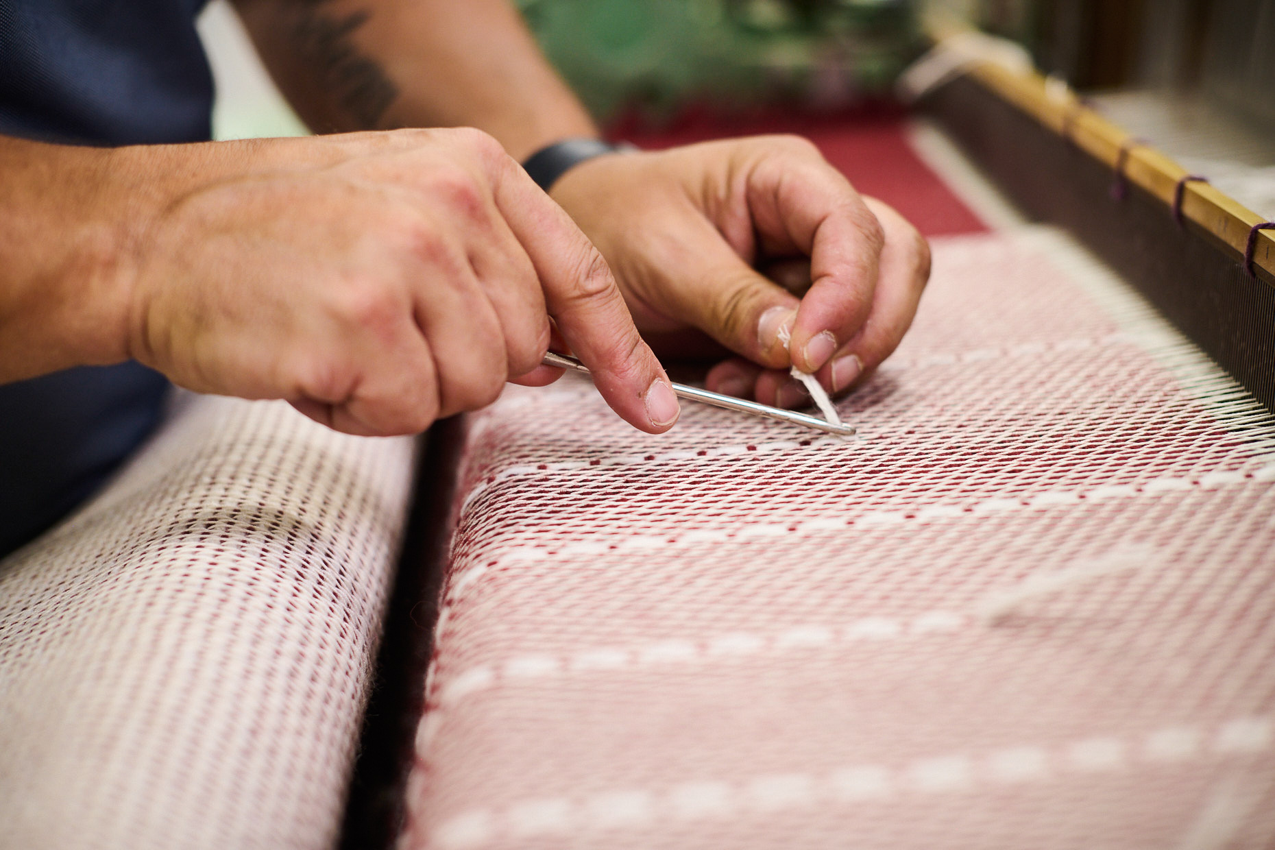 Merida-rugs-finishing-seaming-image