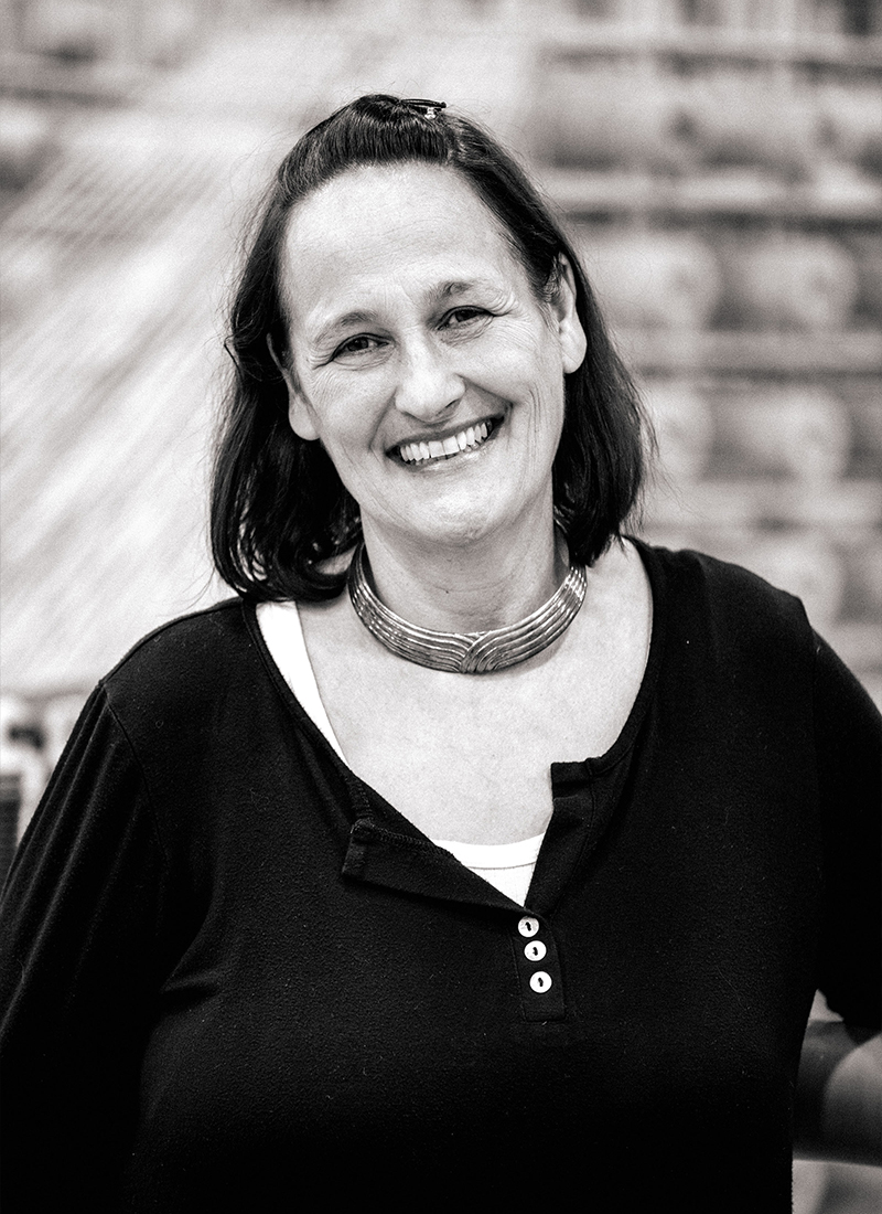 Headshot-–-Barbara-Schnegg-2